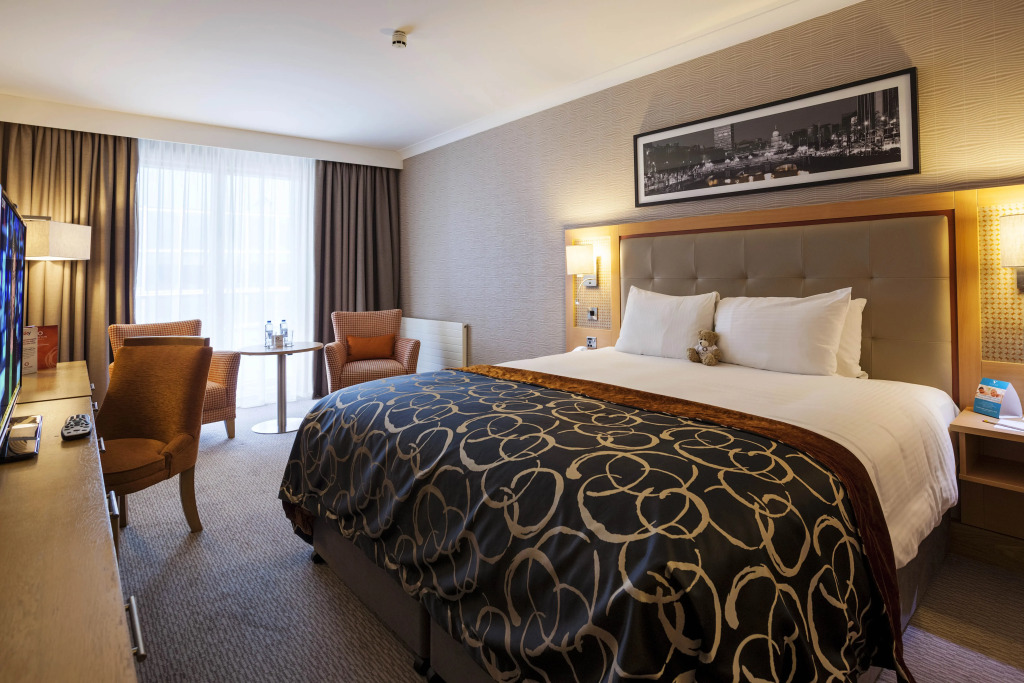 Clayton Hotel Cardiff Lane