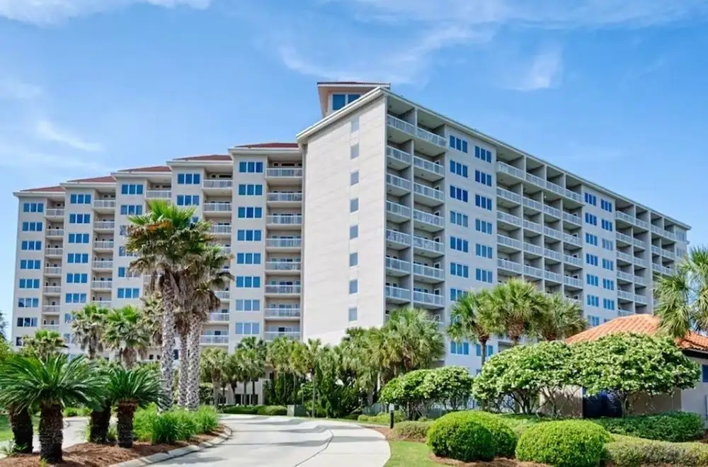 Tops'l 1008 Lockoff 3 Bedroom Condo by RedAwning