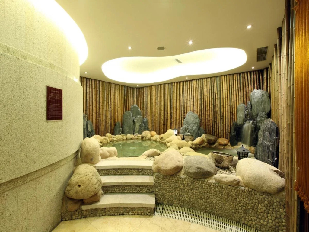 Cyts Greentree Eastern International Hotel