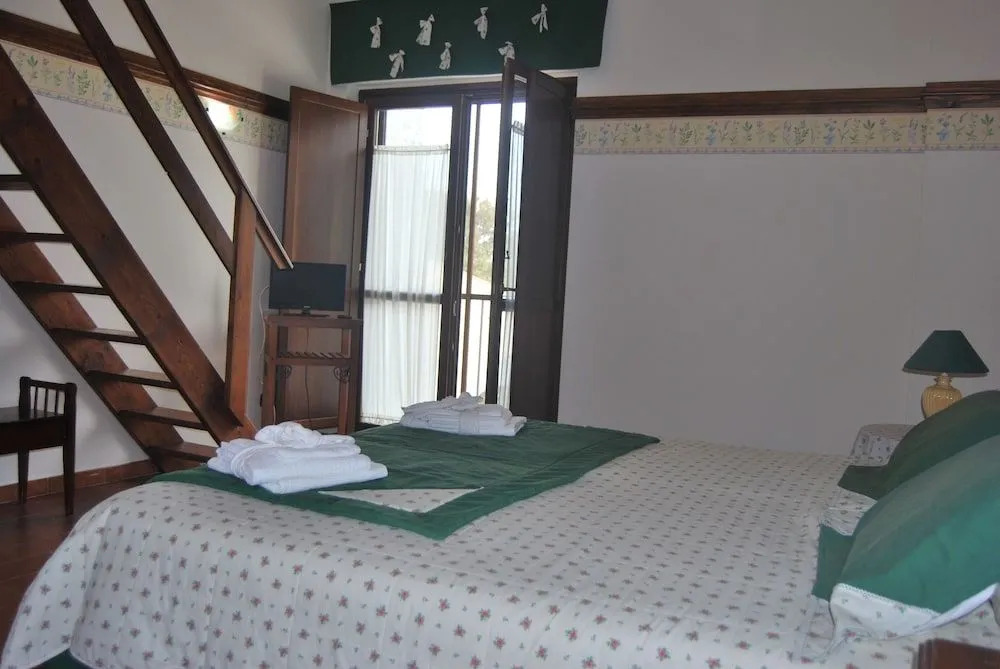 Agriturismo Borgo Santa Rosa