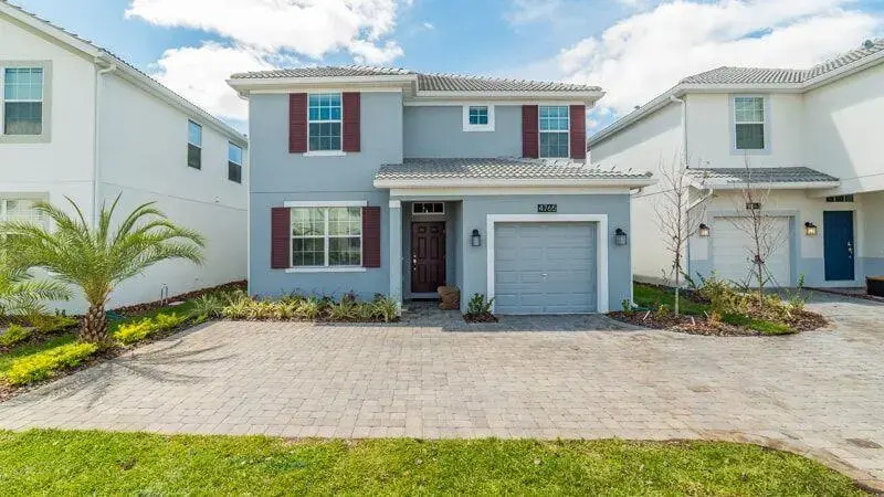 Storey Lake condos by Une Homes