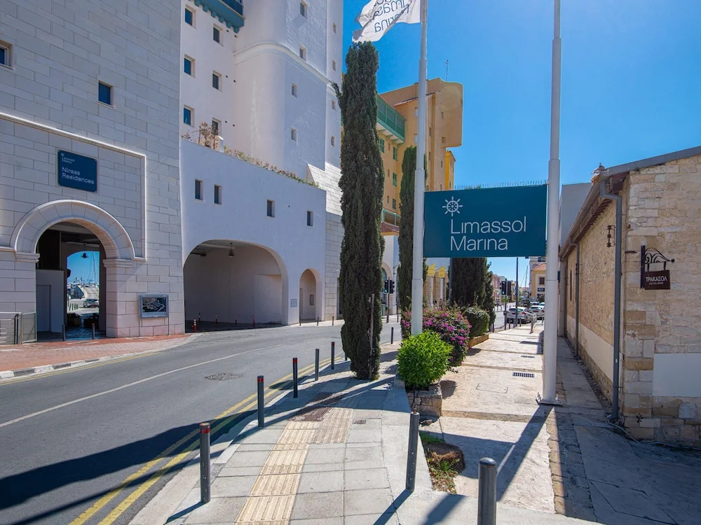 Delightful 1-bedroom Holiday Apartment With Balcony All Yours