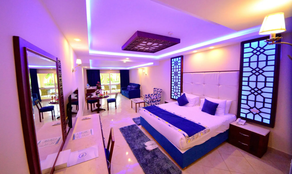 Отель Sea Beach Edge By Rotana