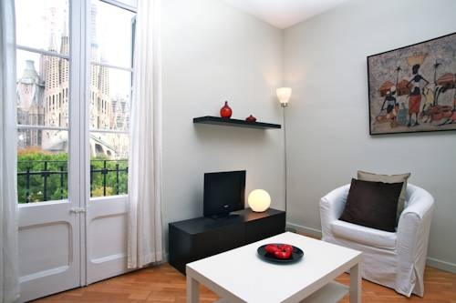 BarcelonaForRent Sagrada Penthouse