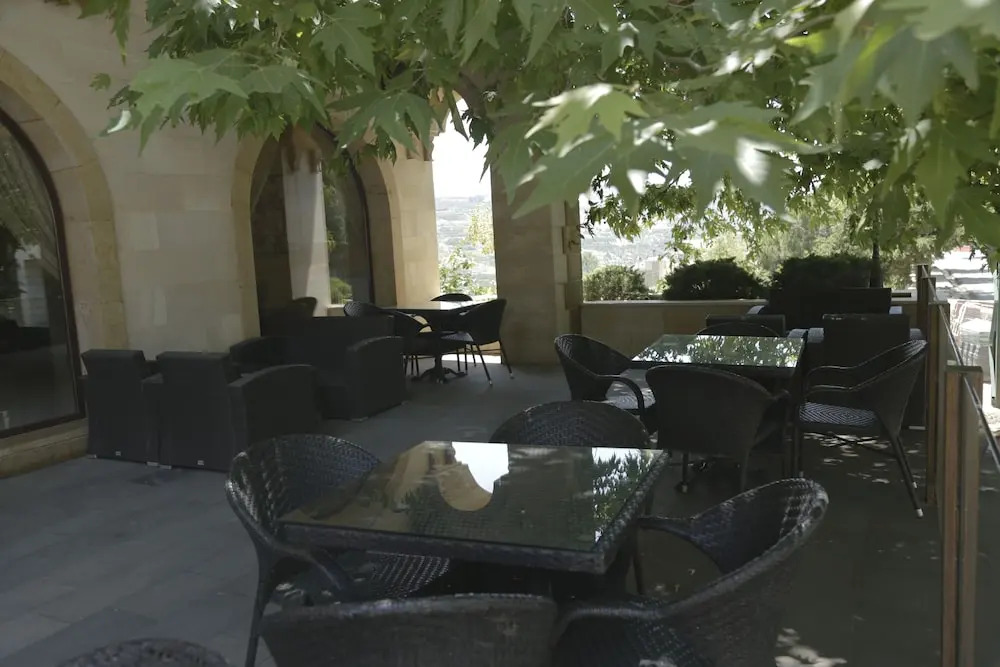 The Lodge Inn