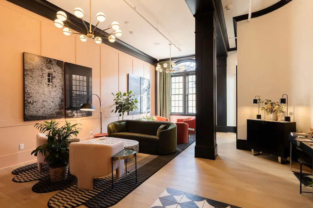 Hotel Thaxter