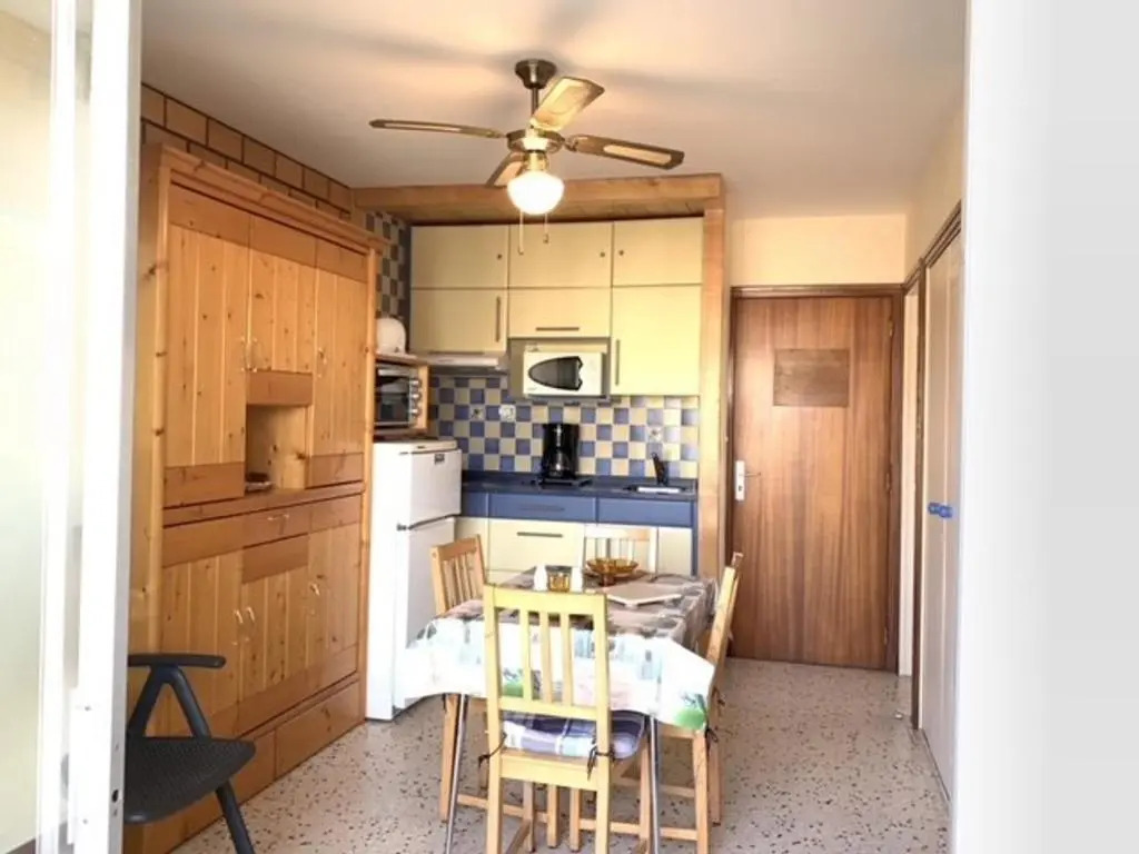 Appartement Balaruc-les-Bains, 1 pièce, 2 personnes - FR-1-503-95