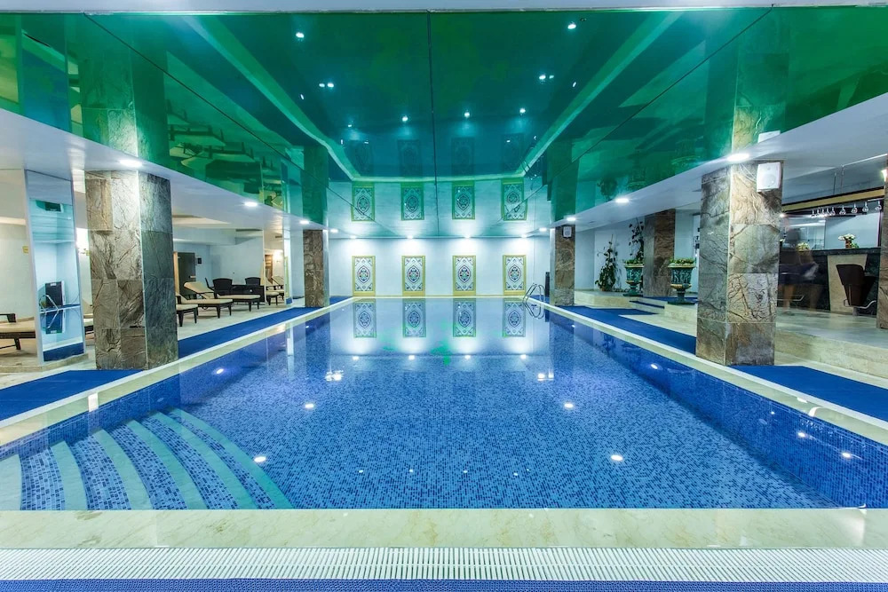 Golden Mir Hotel & Spa