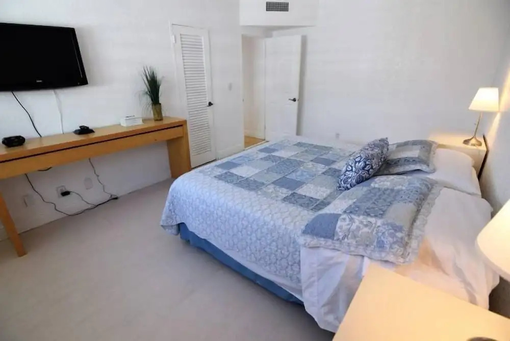 Amazing 2 Bed 2 Bath With Ocean View @ Tides