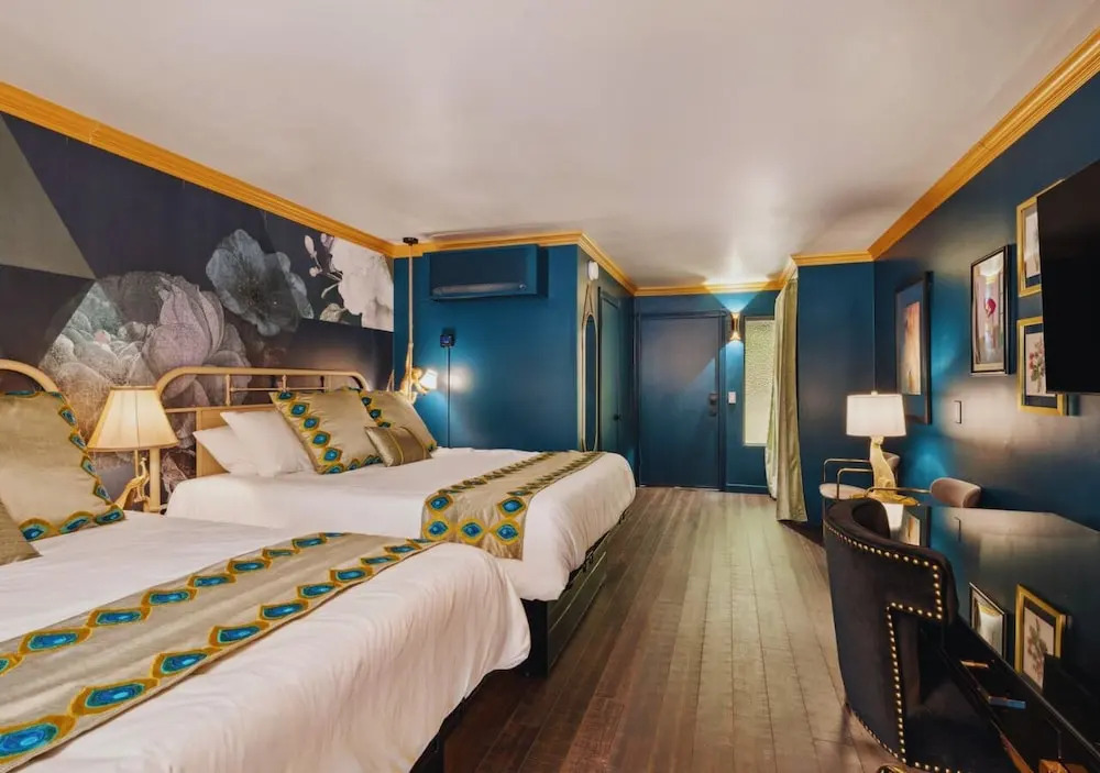 The Fainting Couch Boutique Hotel