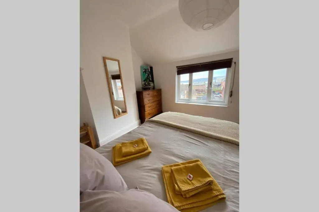 200 year old large townhouse with sea views