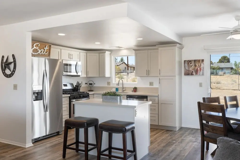 Horseshoe House - Hot Tub, Bbq And Fire Pit! 4 Bedroom Home by RedAwning