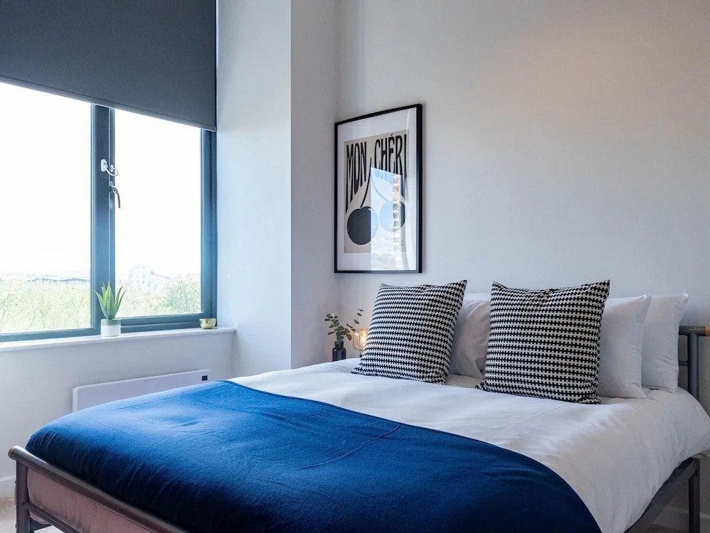 Roundhay Park One-bedroom Haven by Belvilla