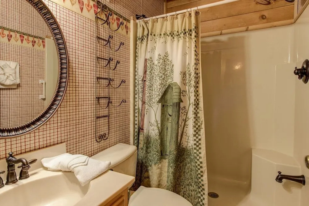 Lazy Cub Lodge