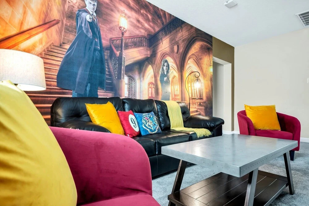 Minions, Star Wars & Frozen Rooms! With Game Room