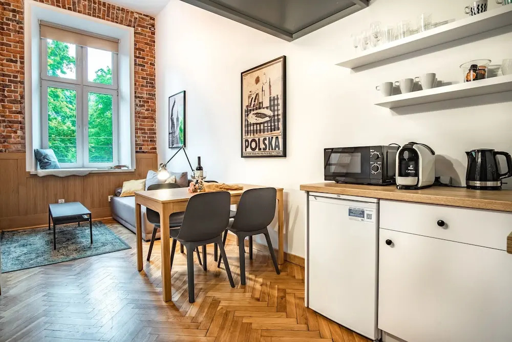 Tower Street Apartments by MB Apartments