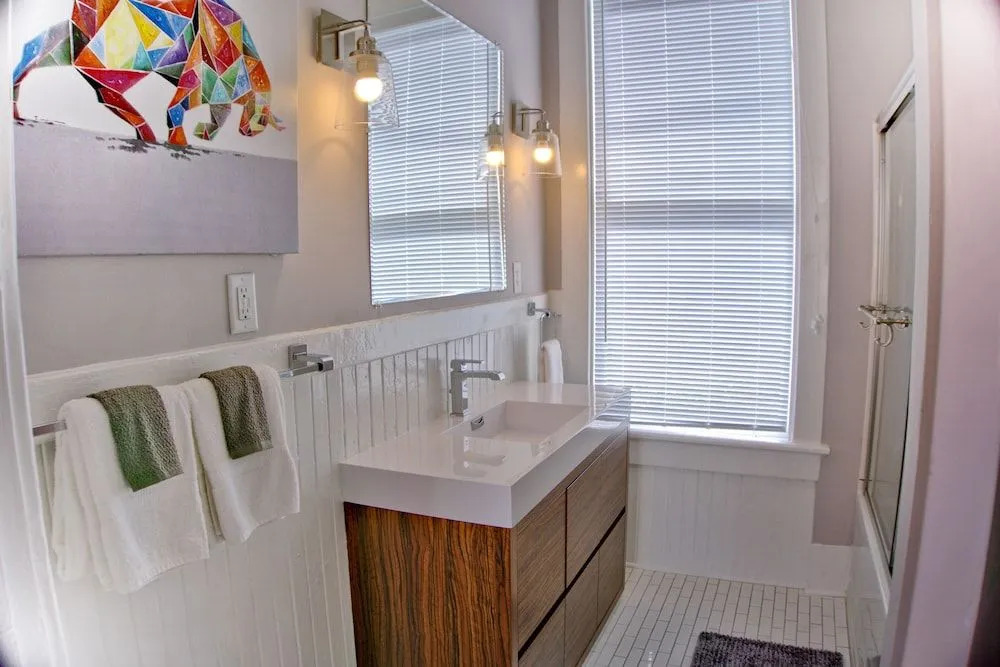 Beautiful Brick 2 Bedroom Home