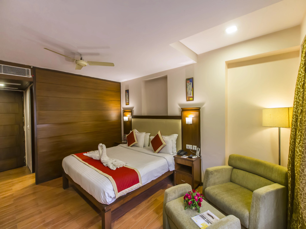 Hotel Golden Manor