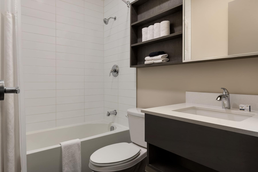 Microtel Inn & Suites by Wyndham Boisbriand