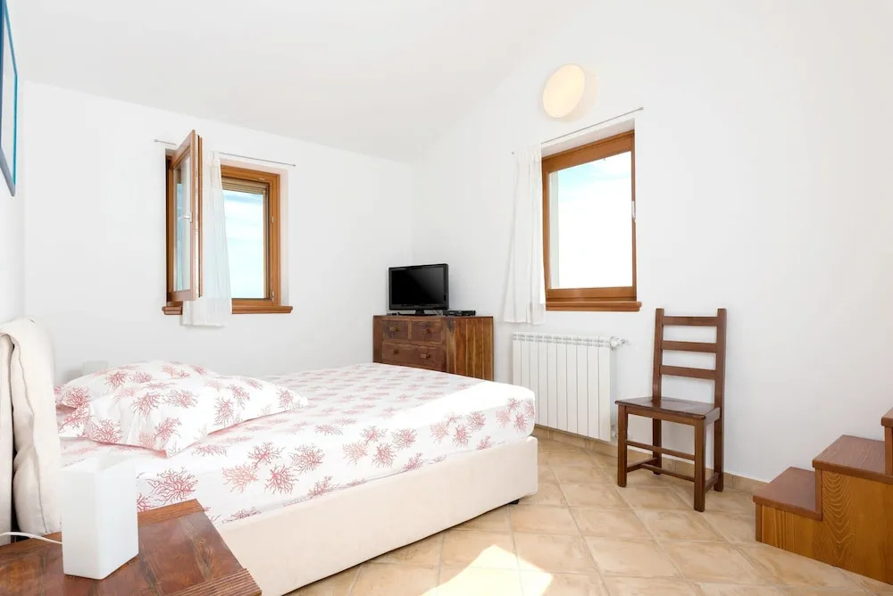 House With 2 Bedrooms in Ripenda Kras, With Wonderful Mountain View, Shared Pool, Enclosed Garden - 2 km From the Beach