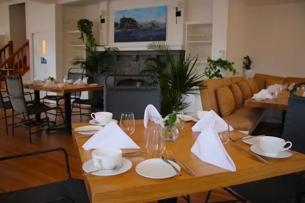 Sooke Harbour House