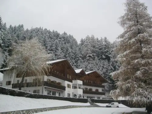 Hotel Larch