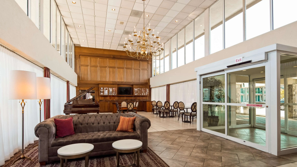 Brandywine Valley Inn SureStay Plus by Best Western