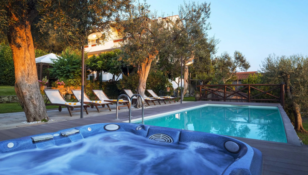 Villa Aragona Historic Villa with Views and Guest services by Feeling Italy