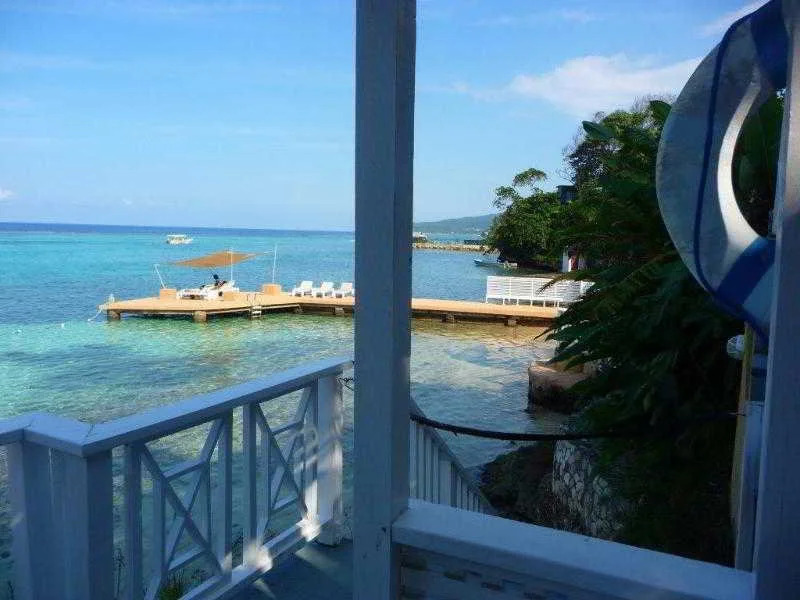 Moxons Beach Club