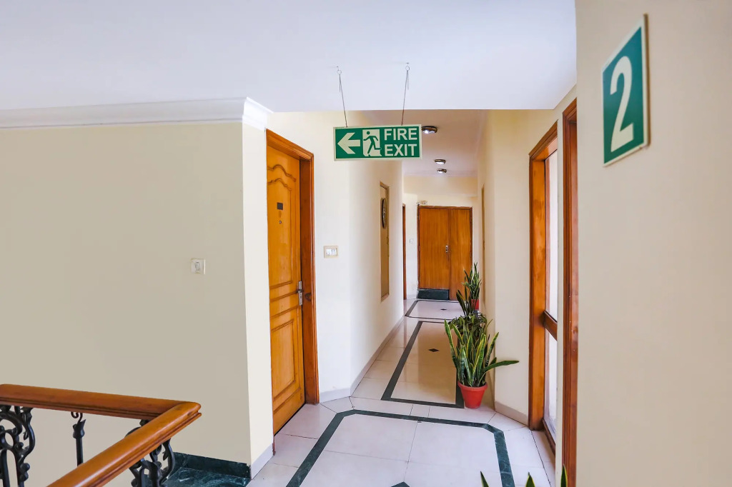 FabHotel Altus - DLF CyberHub, Gurugram