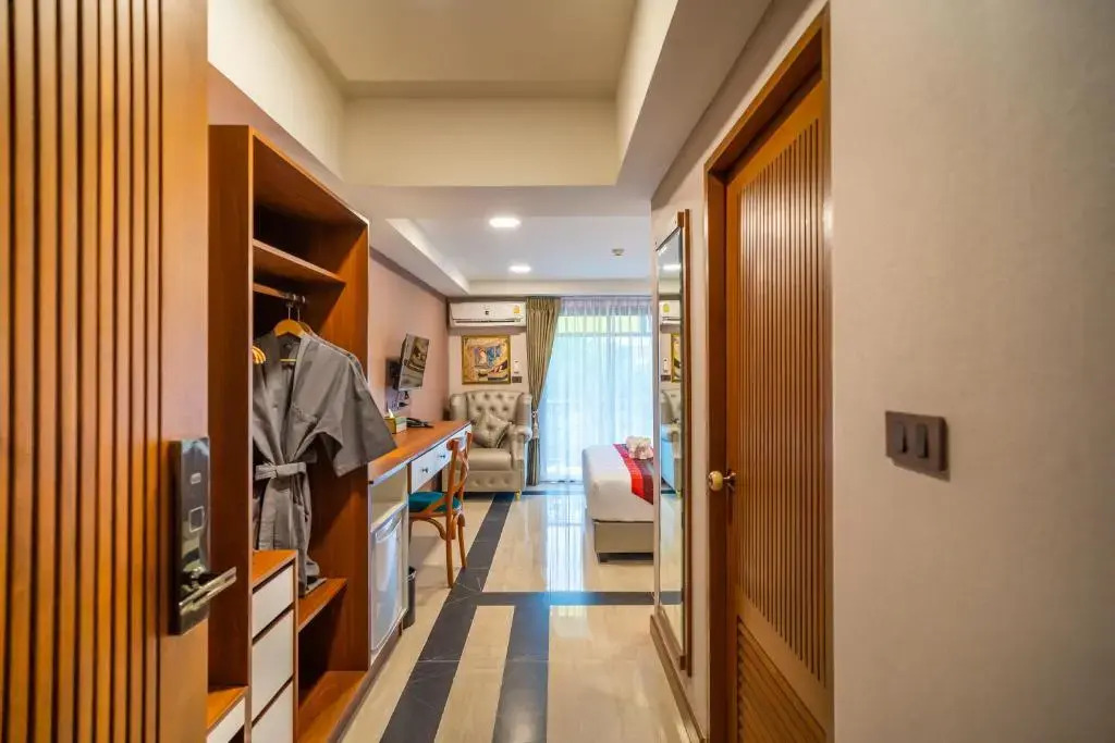 Siri Nakornpink Chiang Mai Hotel SHA Plus