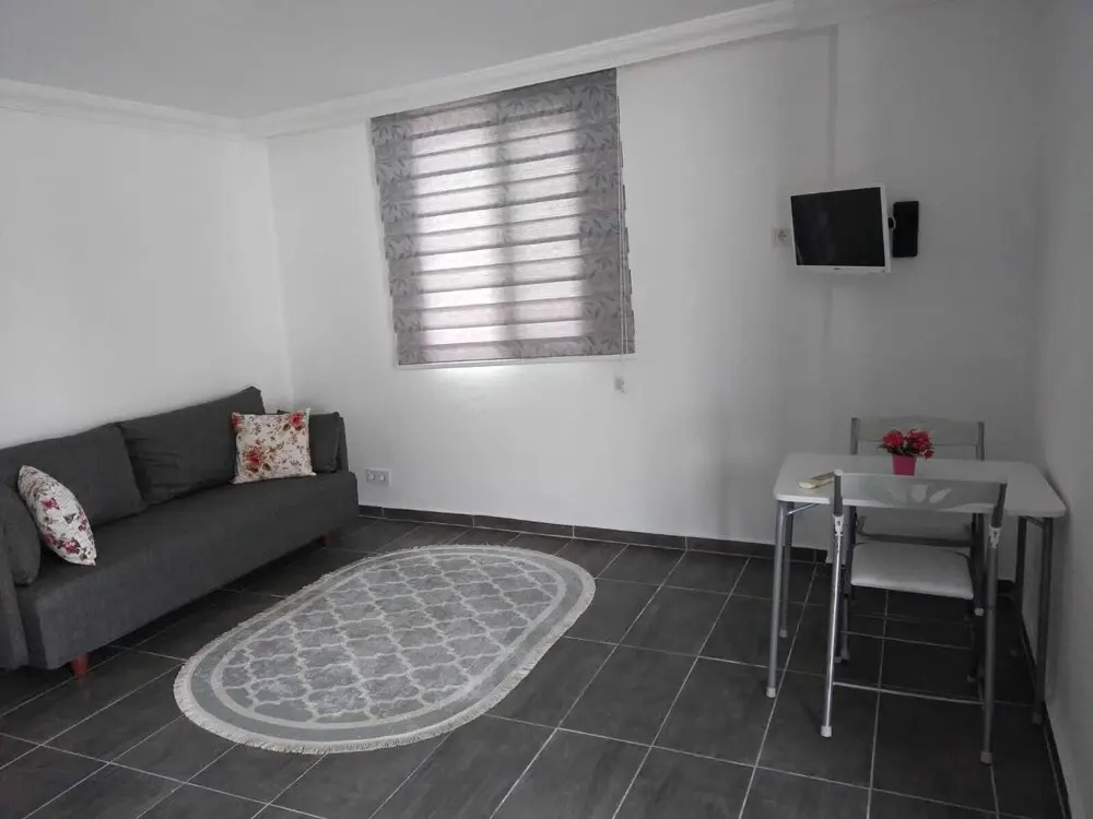 Paddys Apartments, Hisarönü