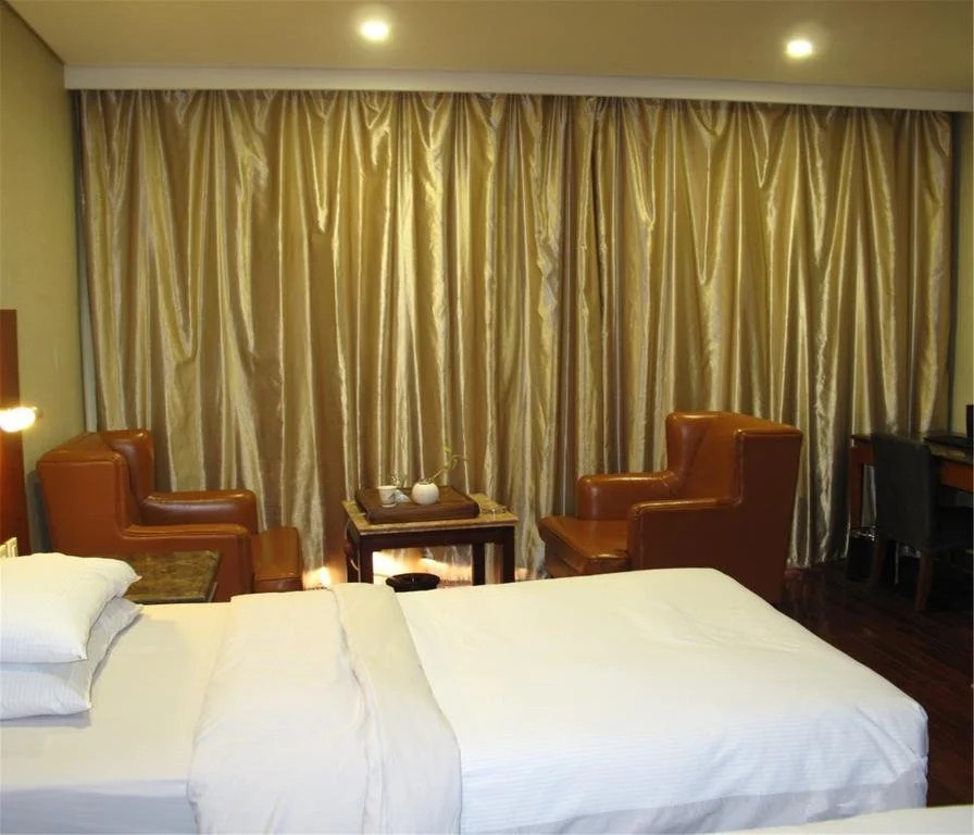 Taiyuan Golden Lake Business Hotel