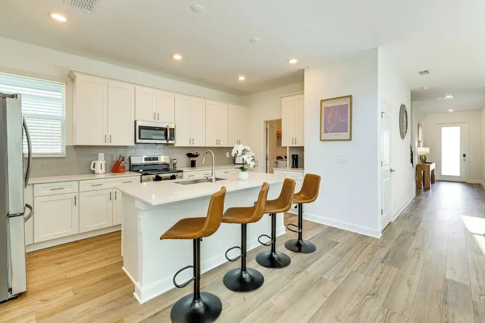 15 Min to Disney: Sleeps 19 w/ Resort Amenities