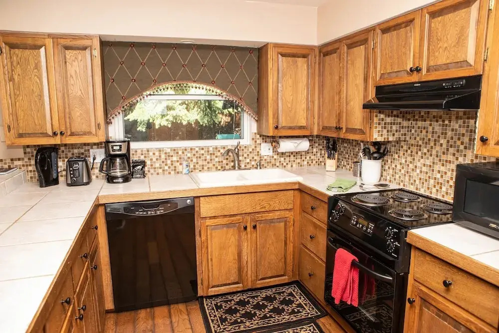 6 Chamonix Lane 3 Bedroom Townhouse by RedAwning