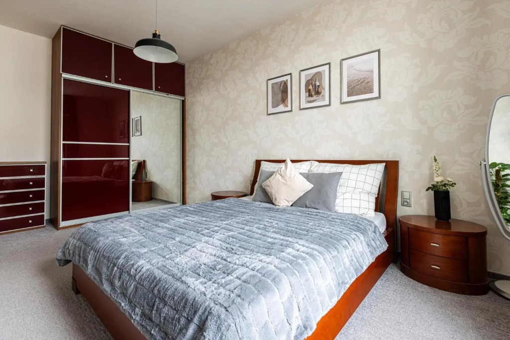 The comunist apartment 2bds
