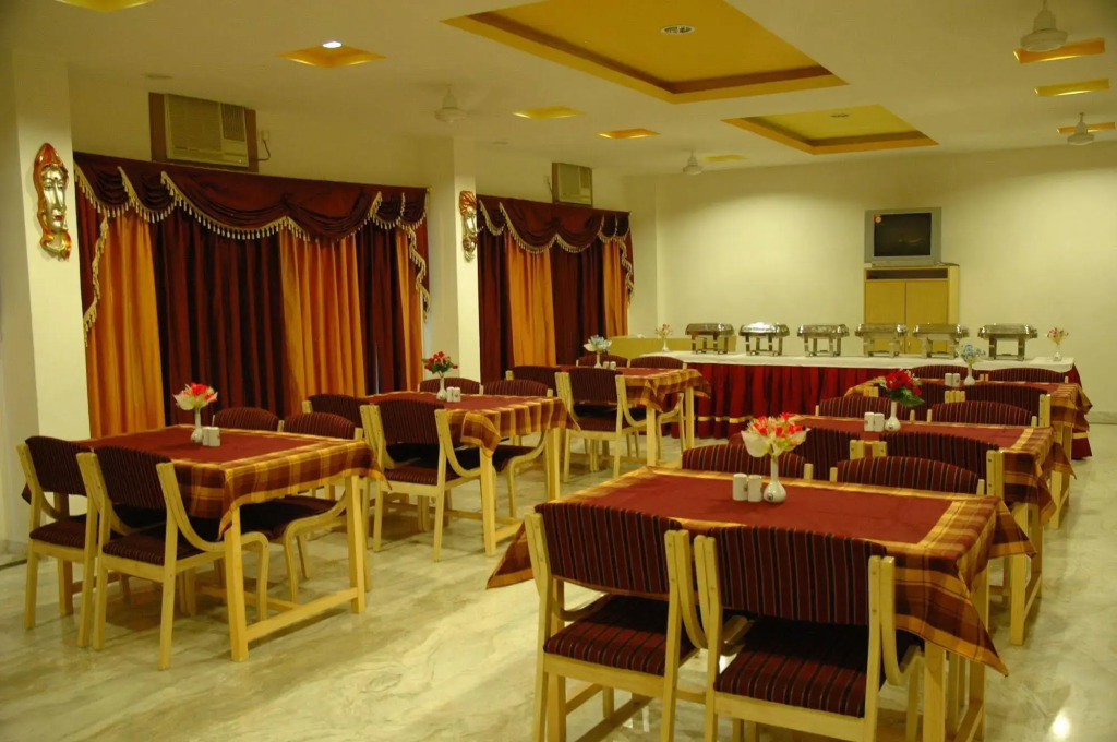 Hotel Gorbandh