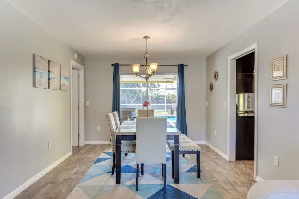 Sarasota Home w/ Heated Pool: 3 Mi to Airport!