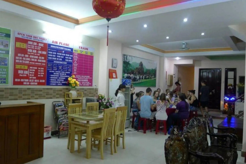 Hi Hợp Yến Homestay