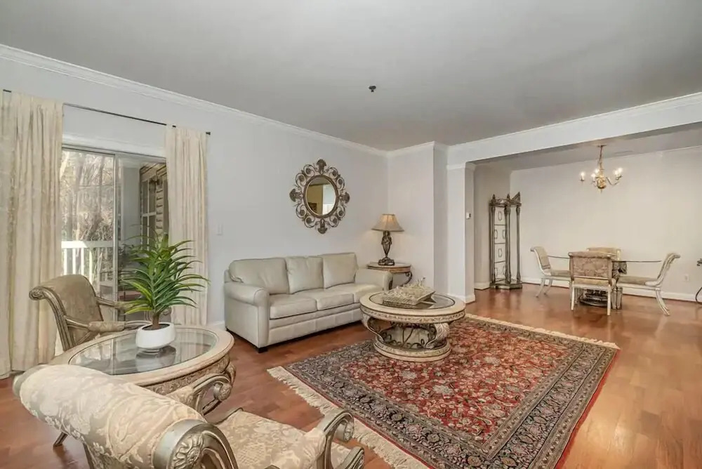 Sleek & Stylish Condo In Southpark 3 Bedroom Home by RedAwning