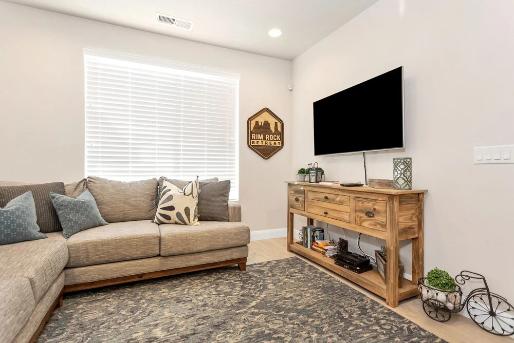 Rim Rock At The Casitas 3 Bedroom Apts