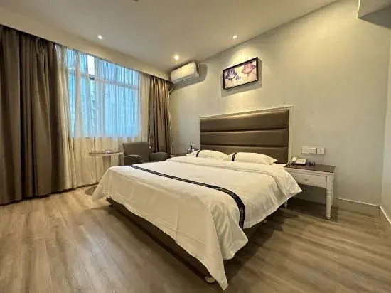 Ega   Hotel
