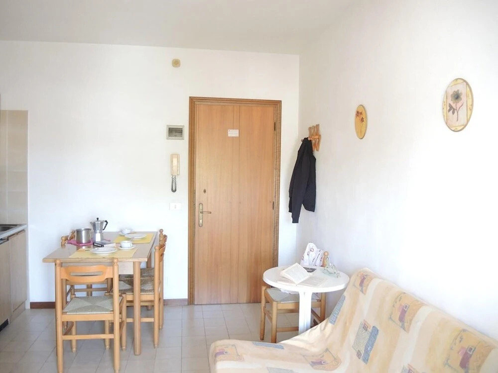 Comfortable Flat With Terrace 100m From the Beach