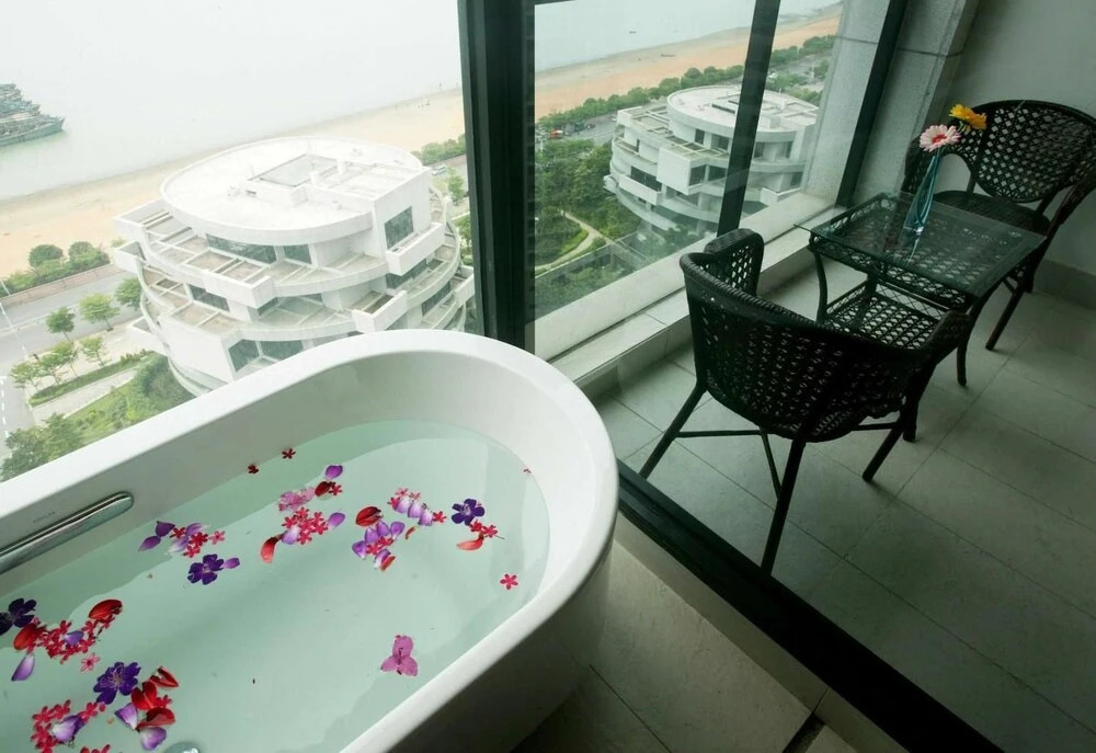 Beihai Beibu Gulf No.1 Jasmine Resort Hotel