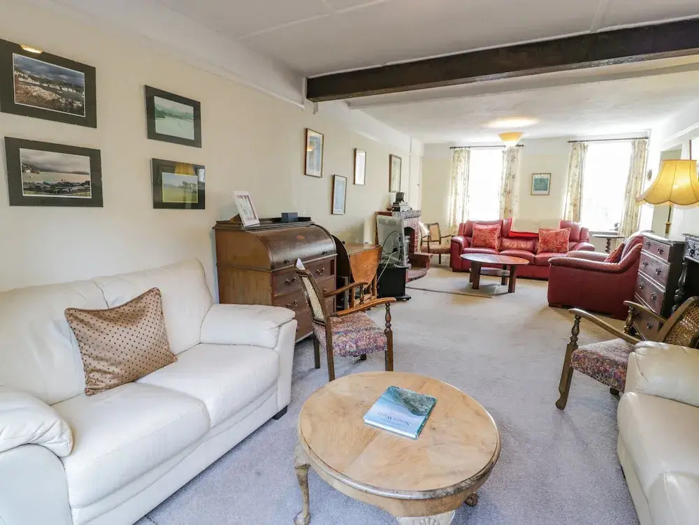 6 Glyn Terrace