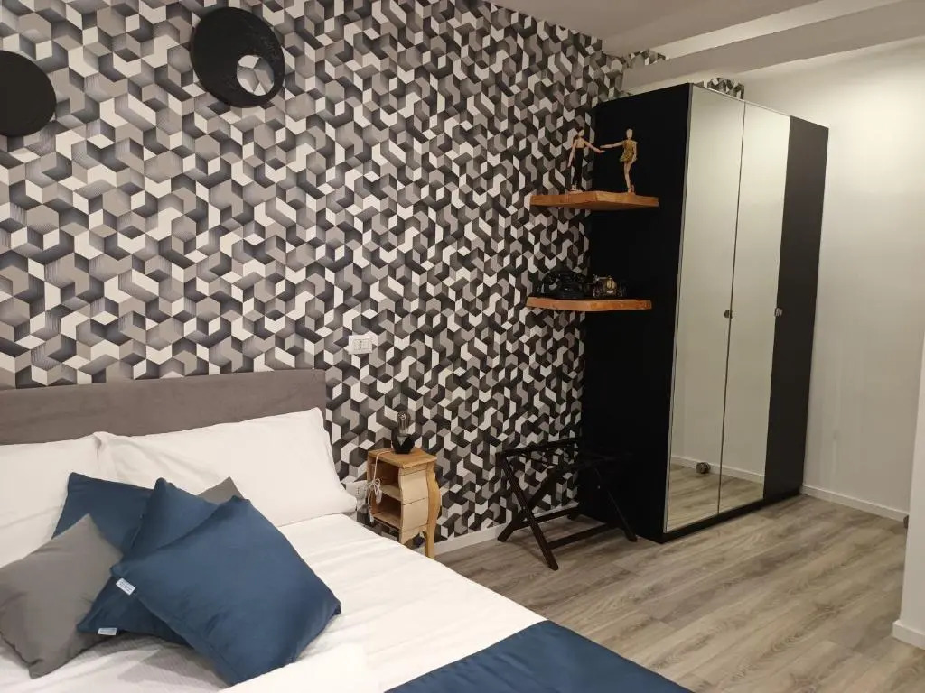 Geometric Art Home