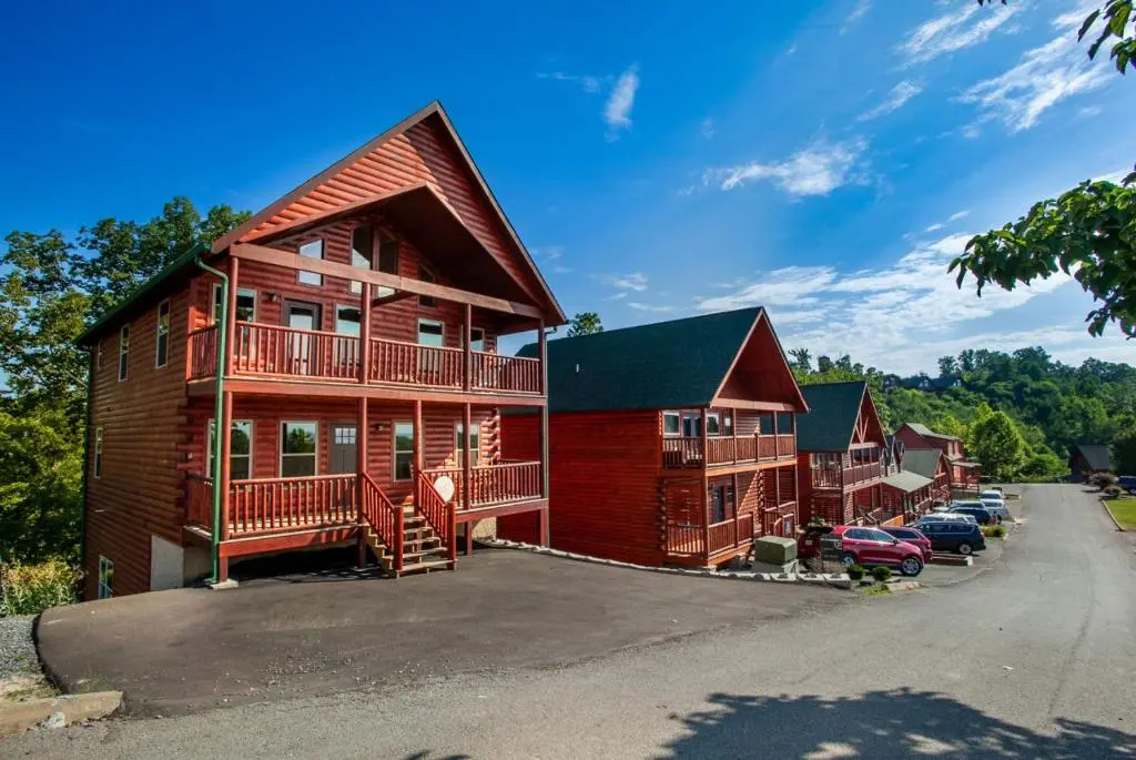 Bandit Lodge BRAND NEW CABIN w Pool