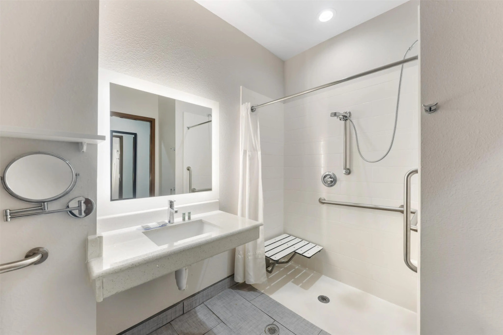Best Western Green Oak Inn & Suites