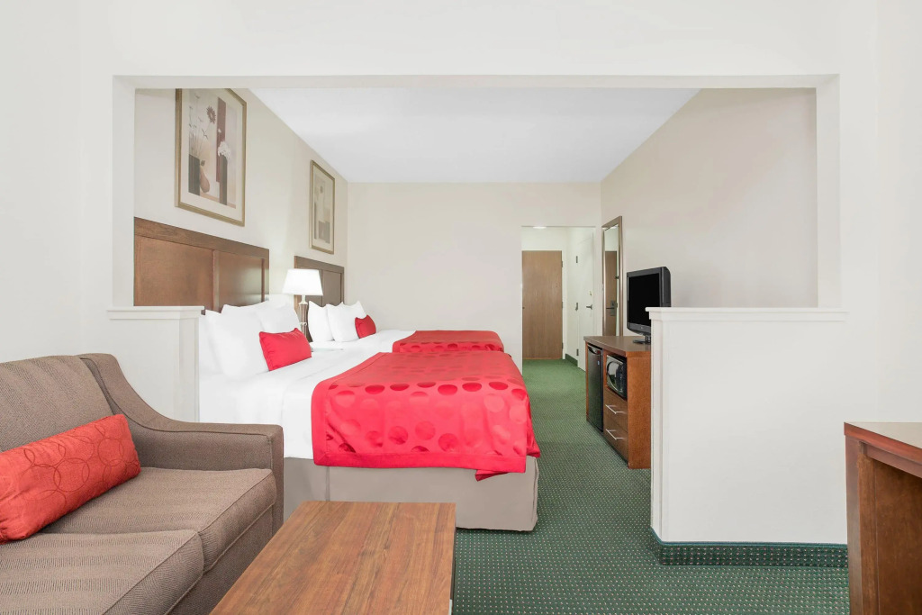 Ramada by Wyndham Denver International Airport