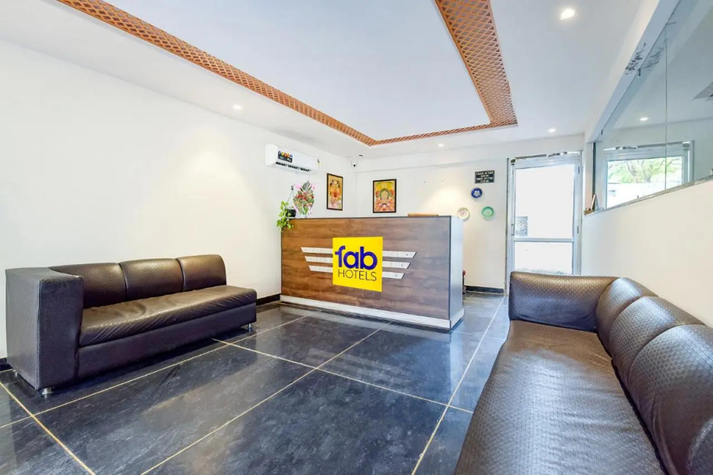 FabHotel JBS Heritage